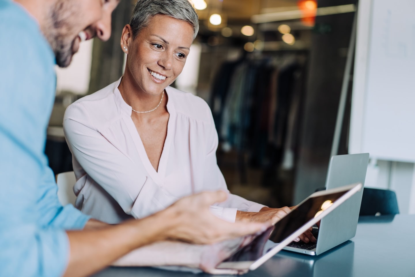 Explorando os recursos e benefícios das integrações avançadas do GoTo Connect.