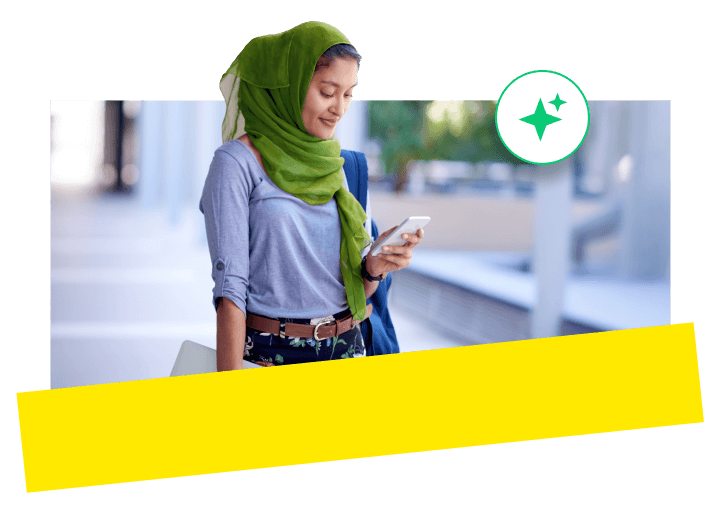 Uno studente universitario che apprende in modo efficace grazie alle funzioni di comunicazione basate sull’IA di GoTo Connect.